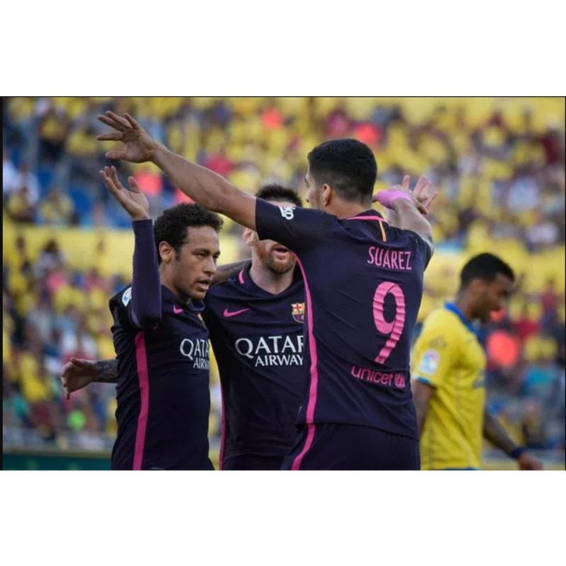 FC Barcelona 2016-17 Away Suarez Jersey - Men's Large