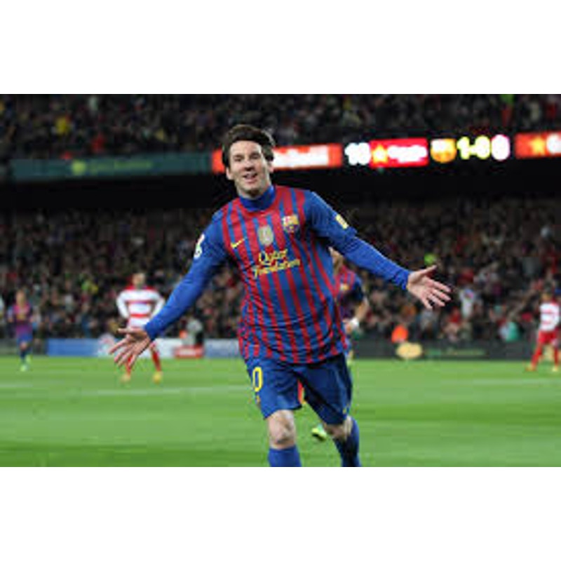 FC Barcelona 2011-12 Home Messi Jersey - Men L - Longsleeve