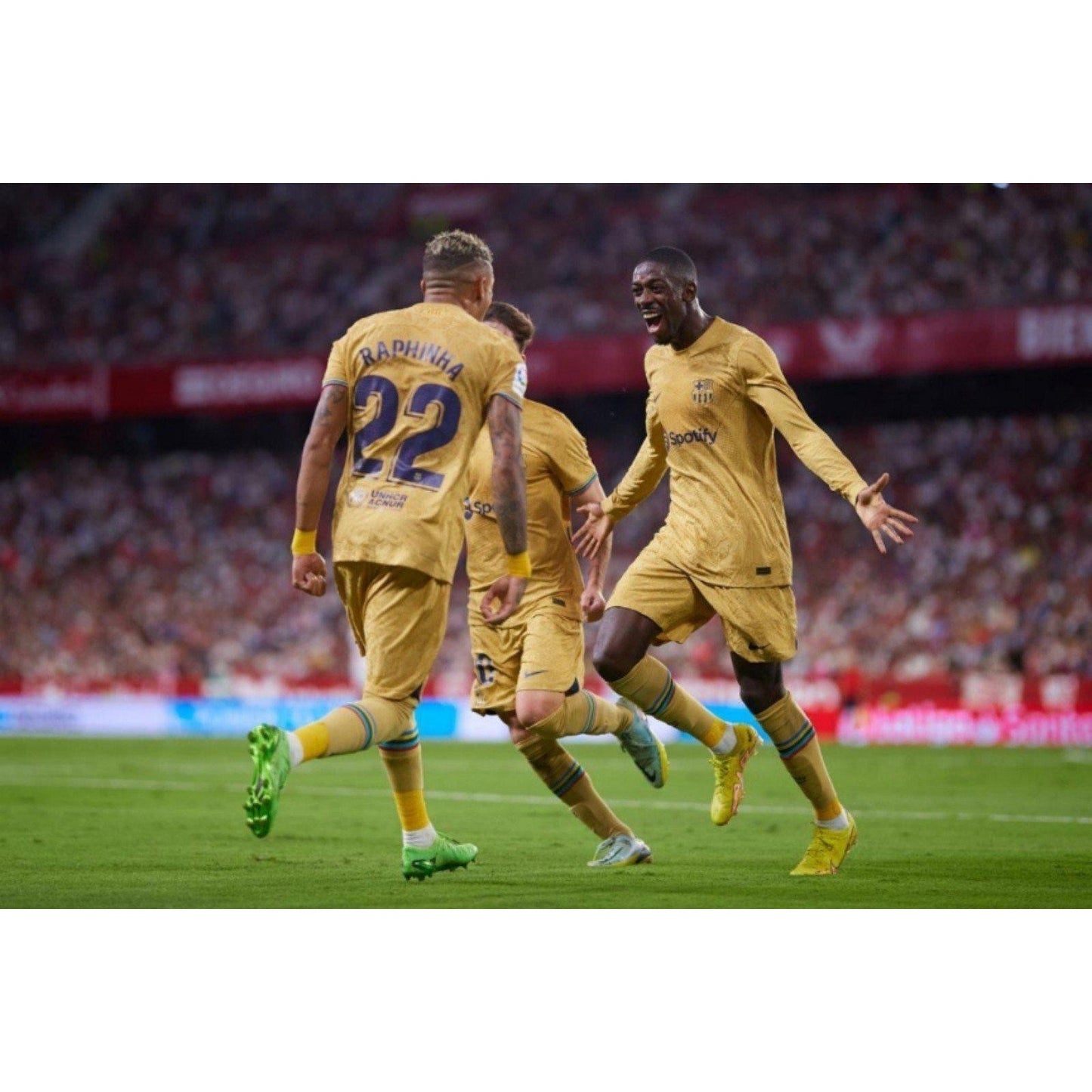 FC Barcelona 2022-23 Away Raphinha Jersey Men's XL NWT Nike La Liga Rare Gold Kit