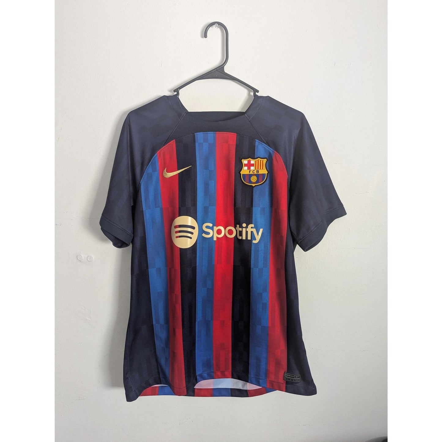 FC Barcelona 2022-23 Home Raphinha Jersey Men’s L – Authentic Nike Kit