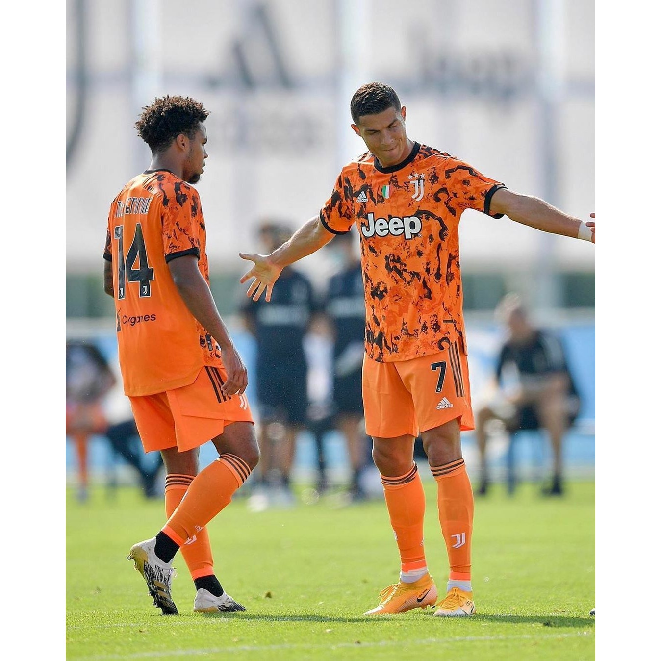 Juventus 2020-21 Third Ronaldo Jersey Men’s L Authentic Adidas Rare Orange Kit