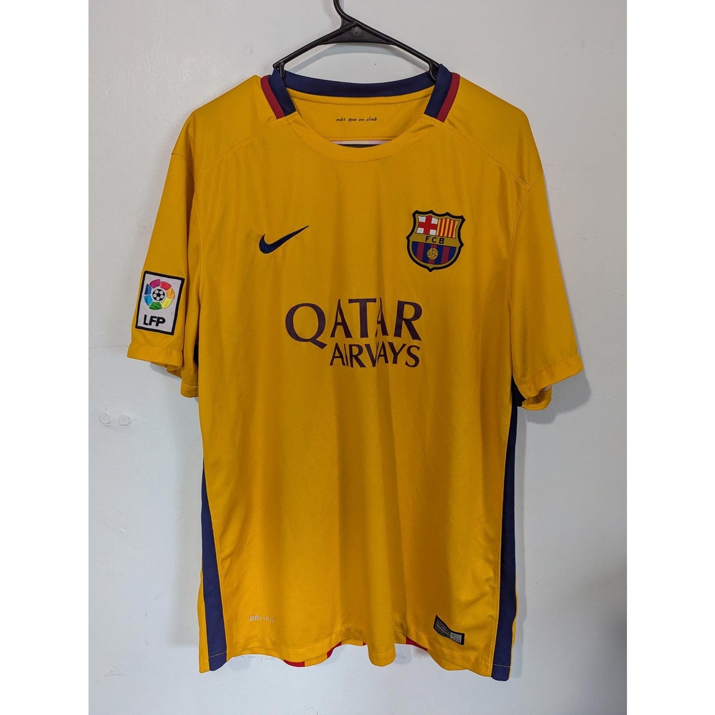 FC Barcelona 2015-16 Away Luis Suarez Jersey - Men XL