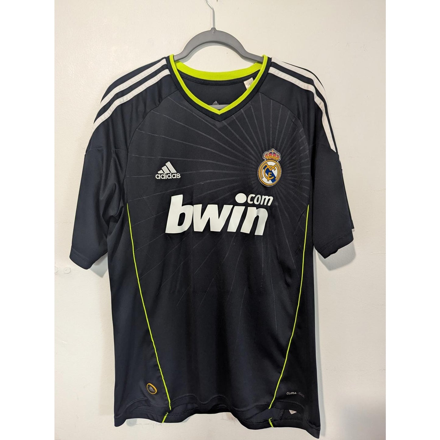 Real Madrid 2010 Away Ronaldo Jersey Men's Large - 2nd Slide - Authentic Adidas