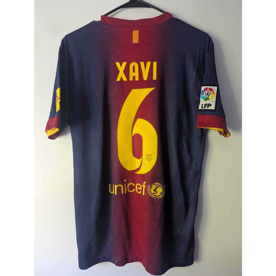 FC Barcelona 2012-13 Home Xavi Jersey Men’s Large Nike Club World Cup Champions Patch