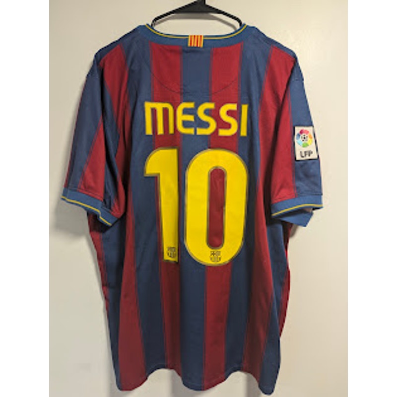 FC Barcelona 2009-10 home Lionel Messi jersey, vintage Nike, men's XL