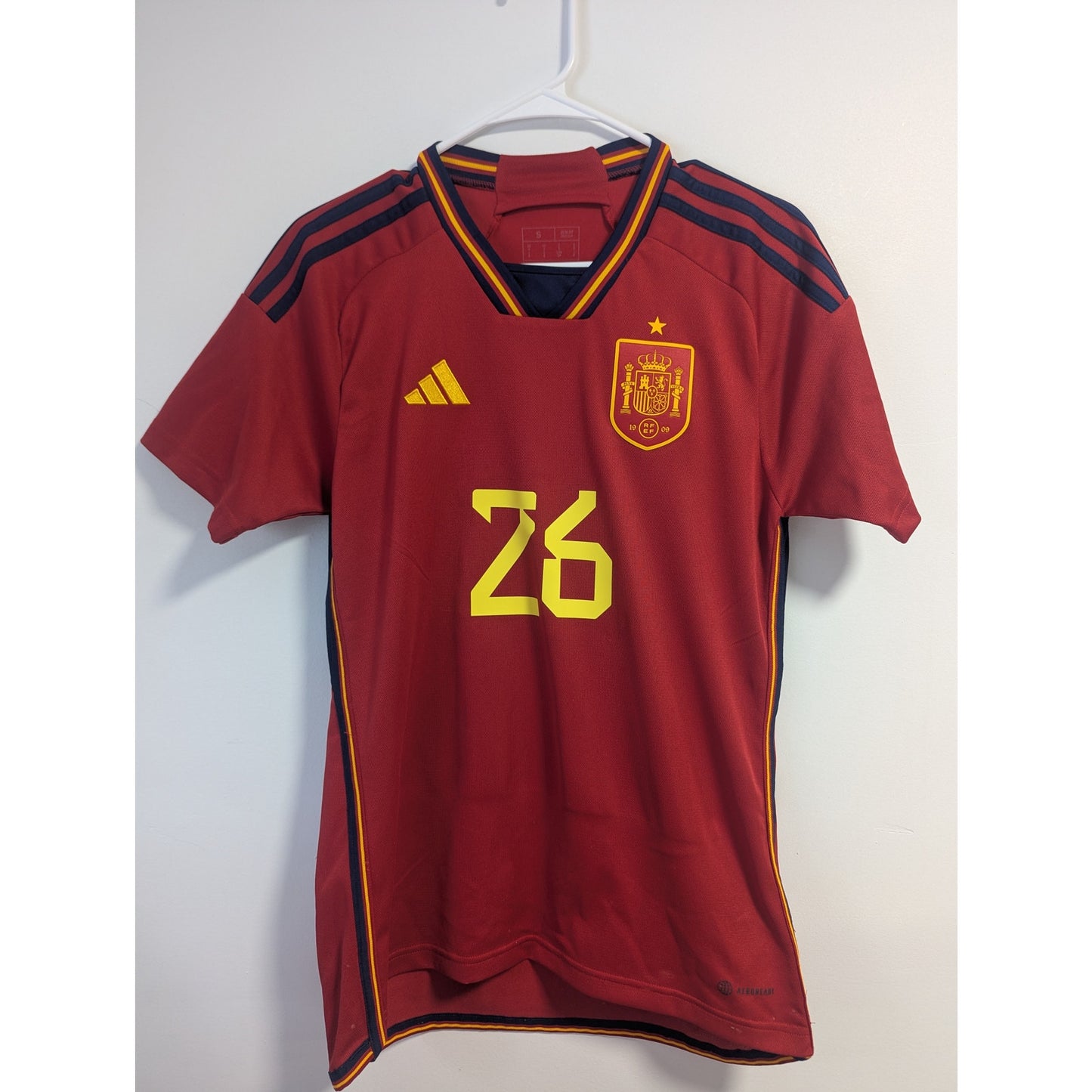 Spain 2022 Pedri Home Jersey Men’s Small Adidas World Cup Soccer Shirt