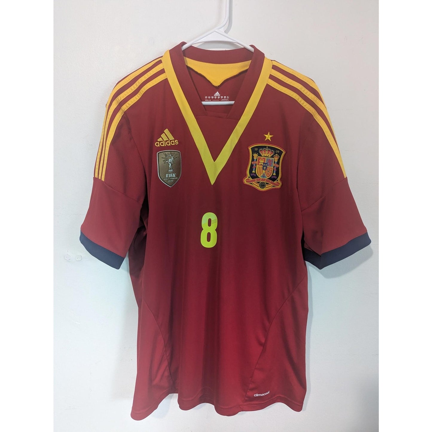 Spain 2013 Home Xavi Soccer Jersey - Men's XL - Mint