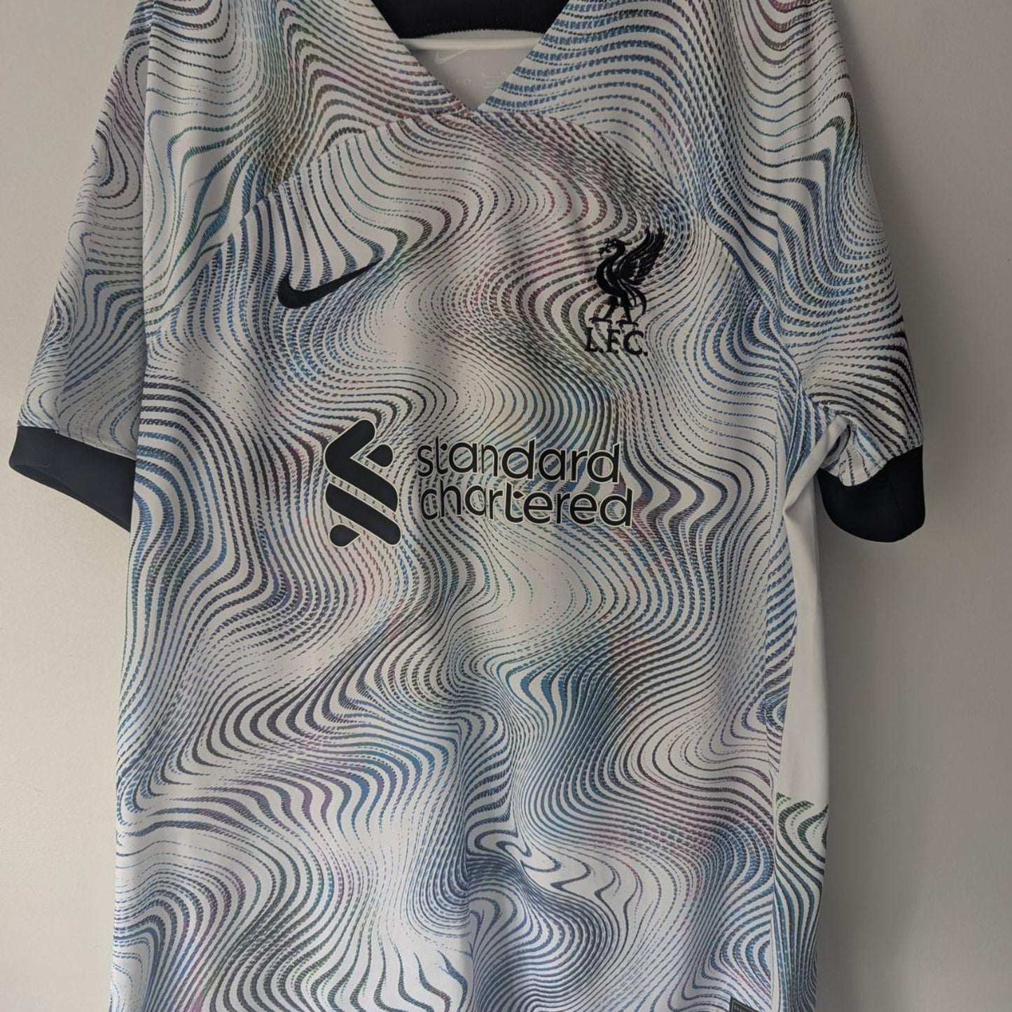 Liverpool 2022-23 Away Mohamed Salah Jersey - Men's XL