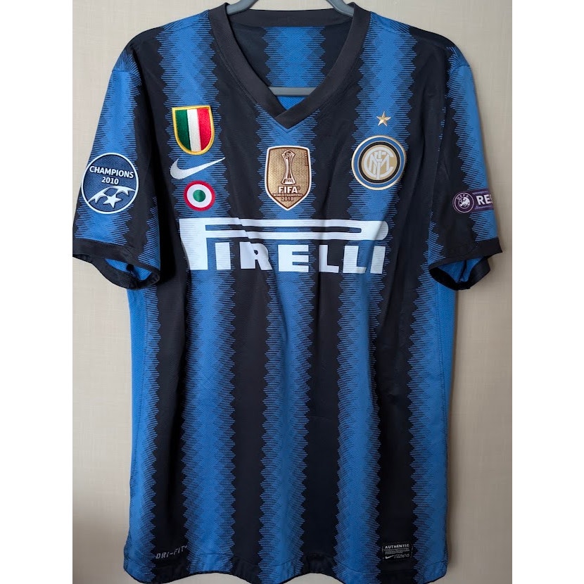 Inter Milan 2010-11 home Eto'o jersey - photo 2