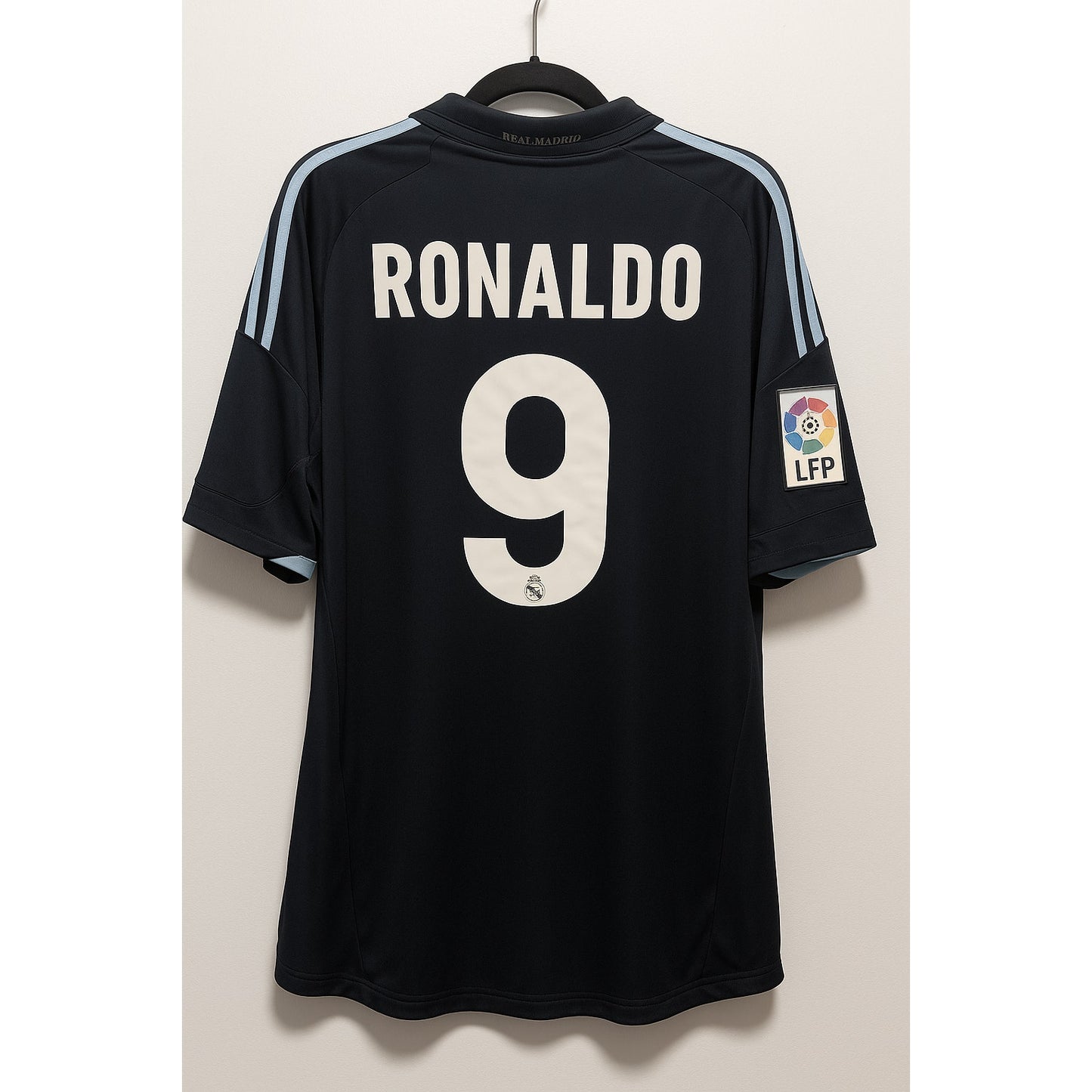 Real Madrid 2009-10 Cristiano Ronaldo Away Jersey Men’s XL Adidas Soccer Shirt