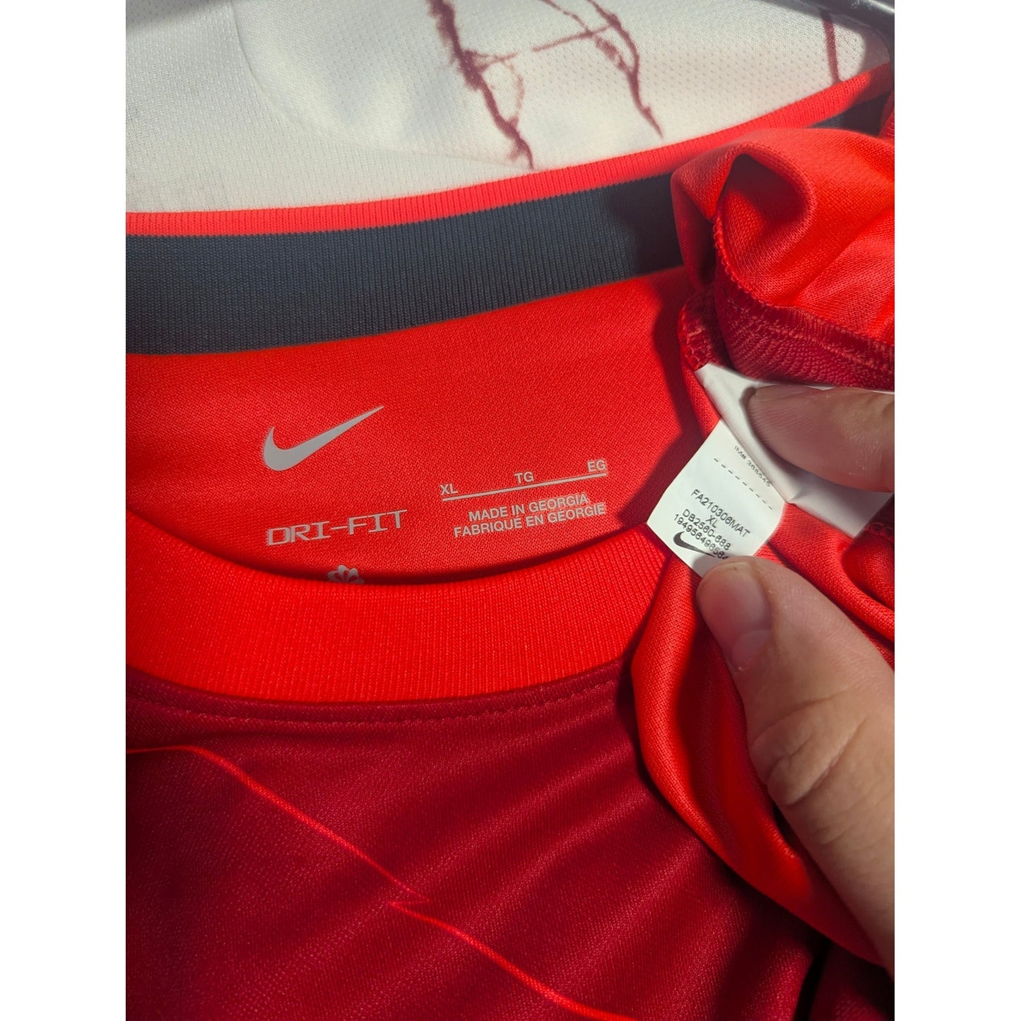 Liverpool 2021-22 Home Virgil Van Dijk Jersey - Men's XL