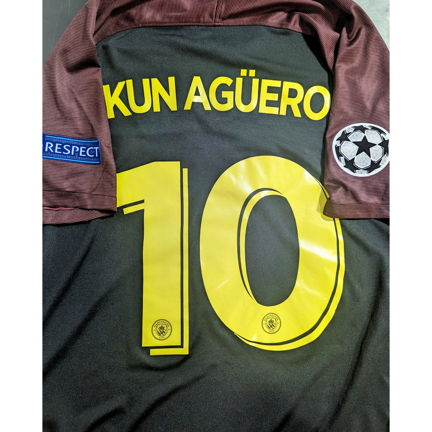 Manchester City 2016-17 Kun Aguero Third Jersey Men’s Large Nike UCL Soccer Shirt