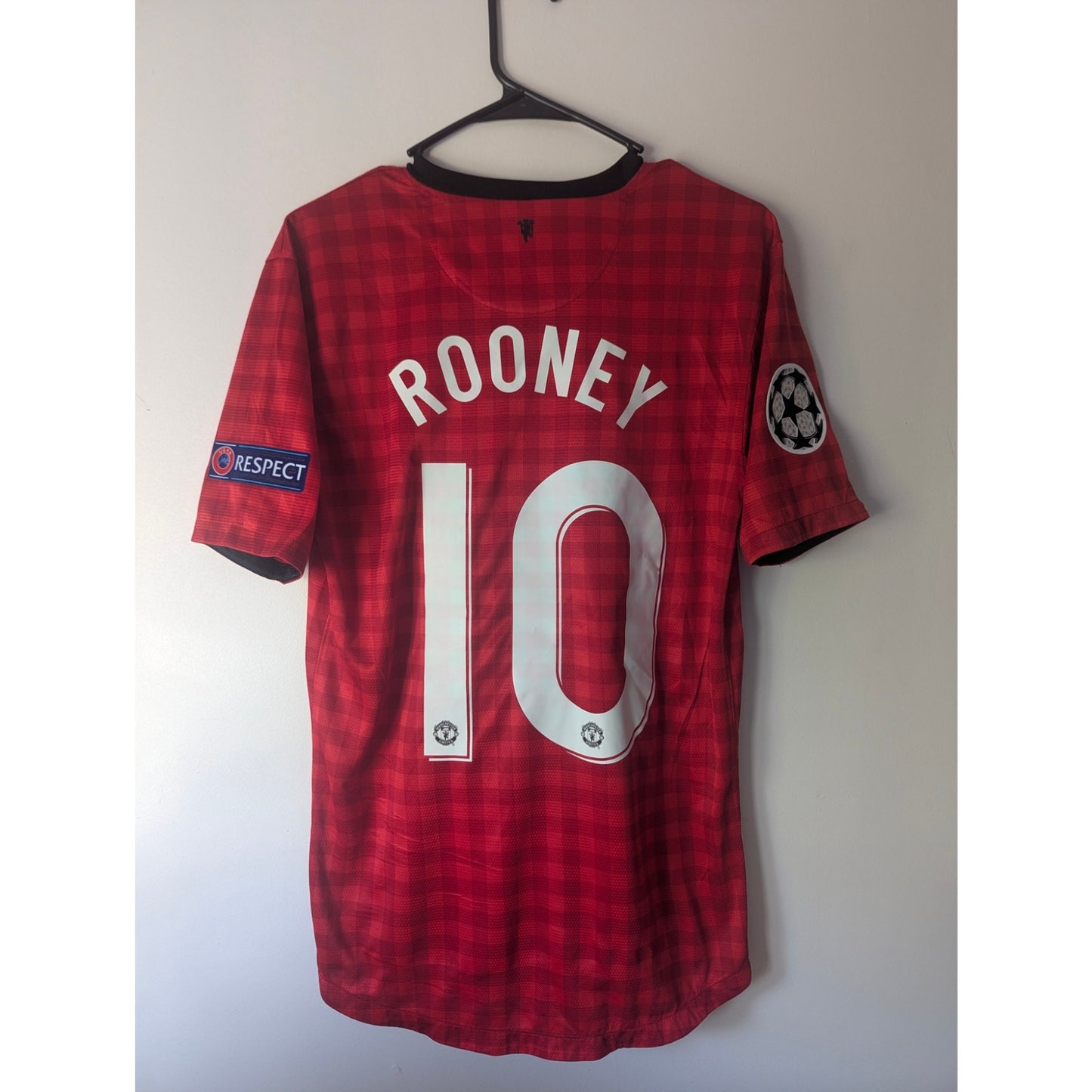Manchester United 2012–13 Home Rooney Jersey – Men’s Medium | UCL Fully Patched Shirt