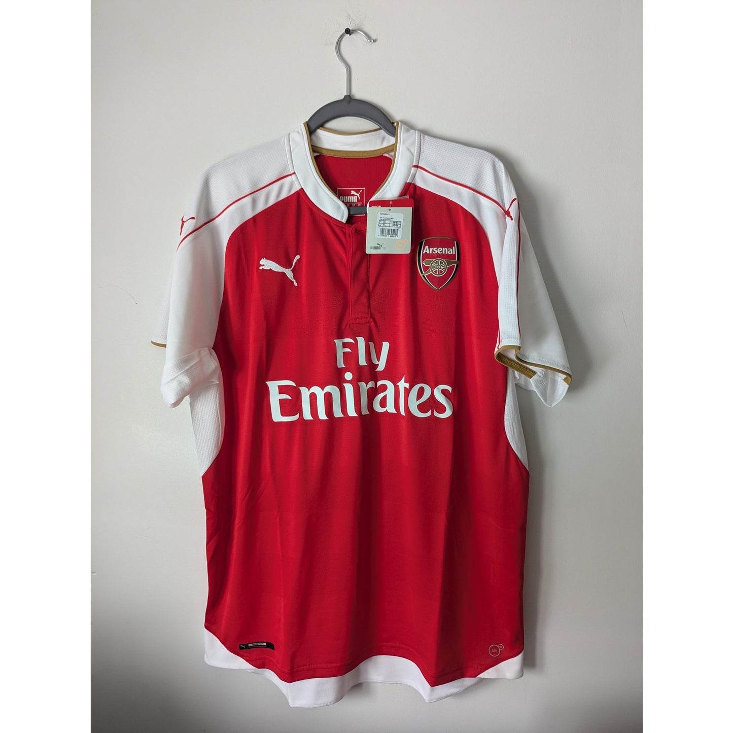 Arsenal 2015-2016 Home Ozil Soccer Jersey NWT Men XL Authentic Vintage PUMA