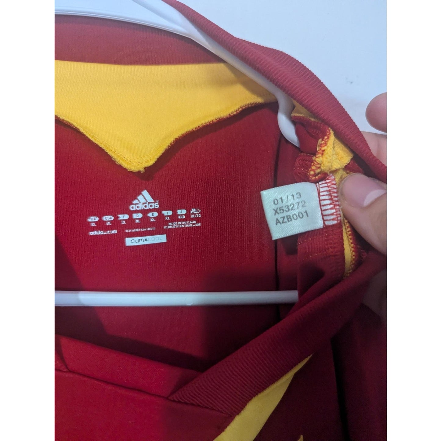 Spain 2013 Home Xavi Soccer Jersey - Men's XL - Mint