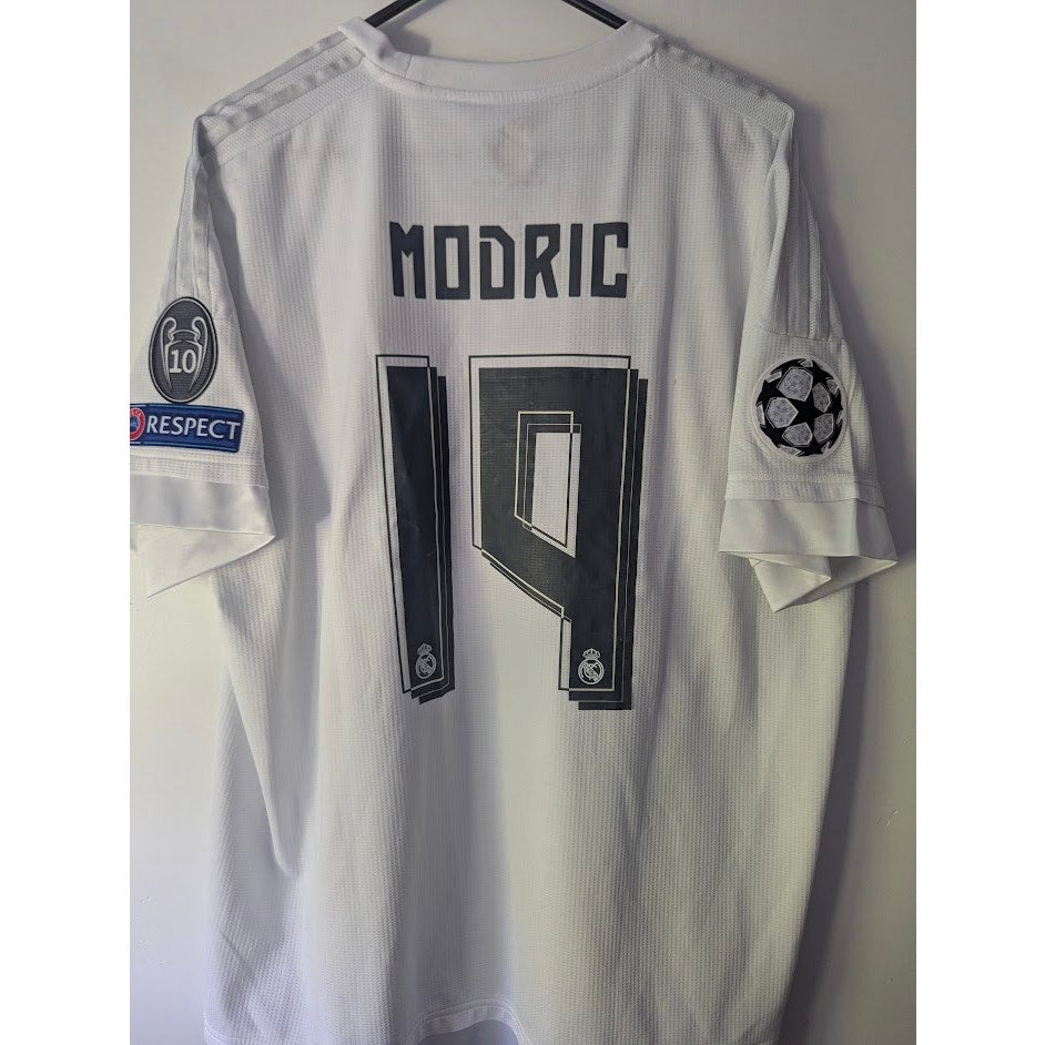 Real Madrid 2015-16 Home Luka Modrić Jersey Men’s 2XL Adidas UCL Fully Patched