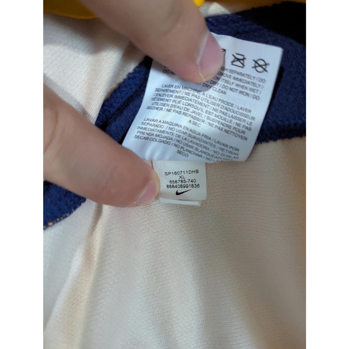 FC Barcelona 2015-16 Away Luis Suarez Jersey - Men XL