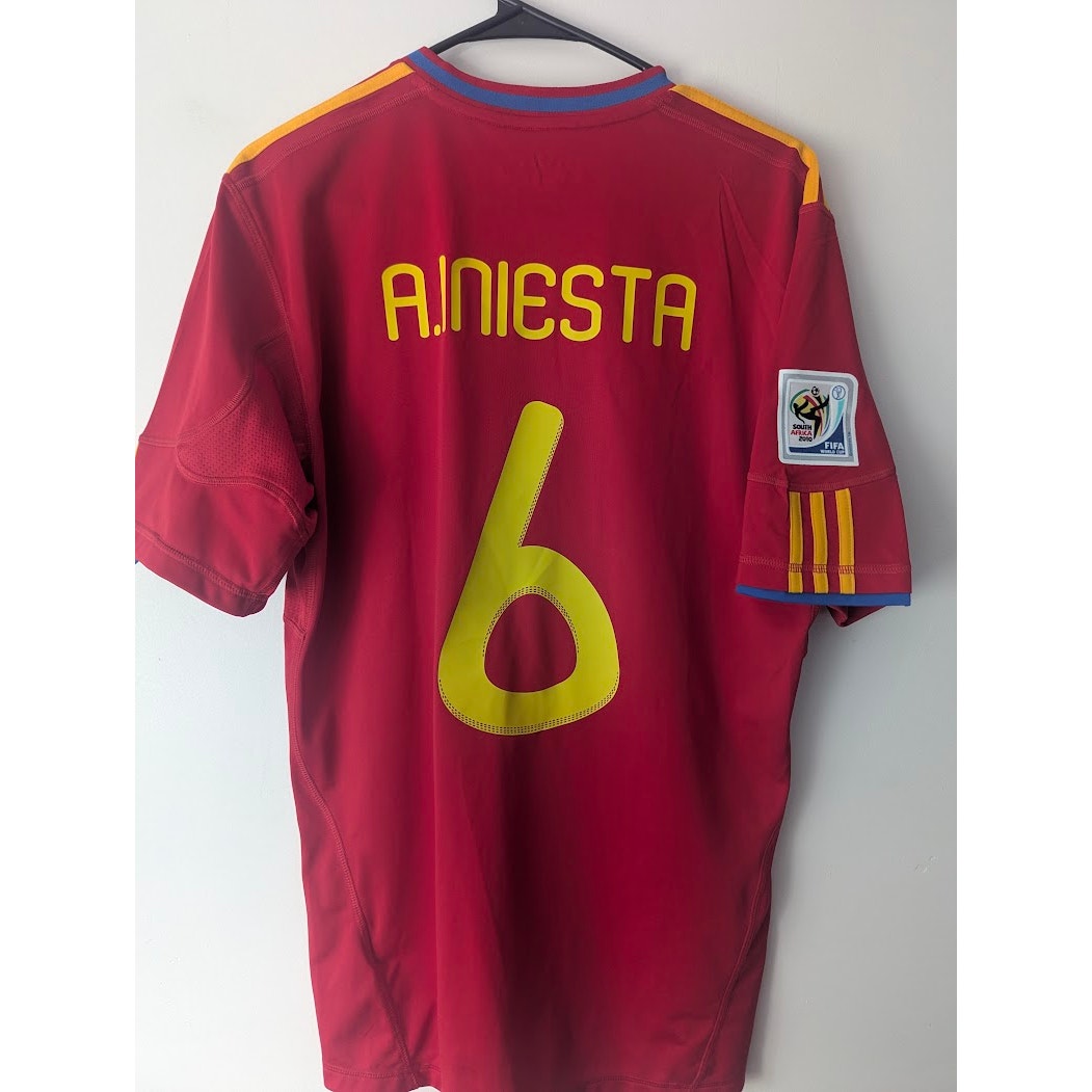 Spain 2010 Andres Iniesta Home Jersey Men’s Large Adidas World Cup Soccer Shirt