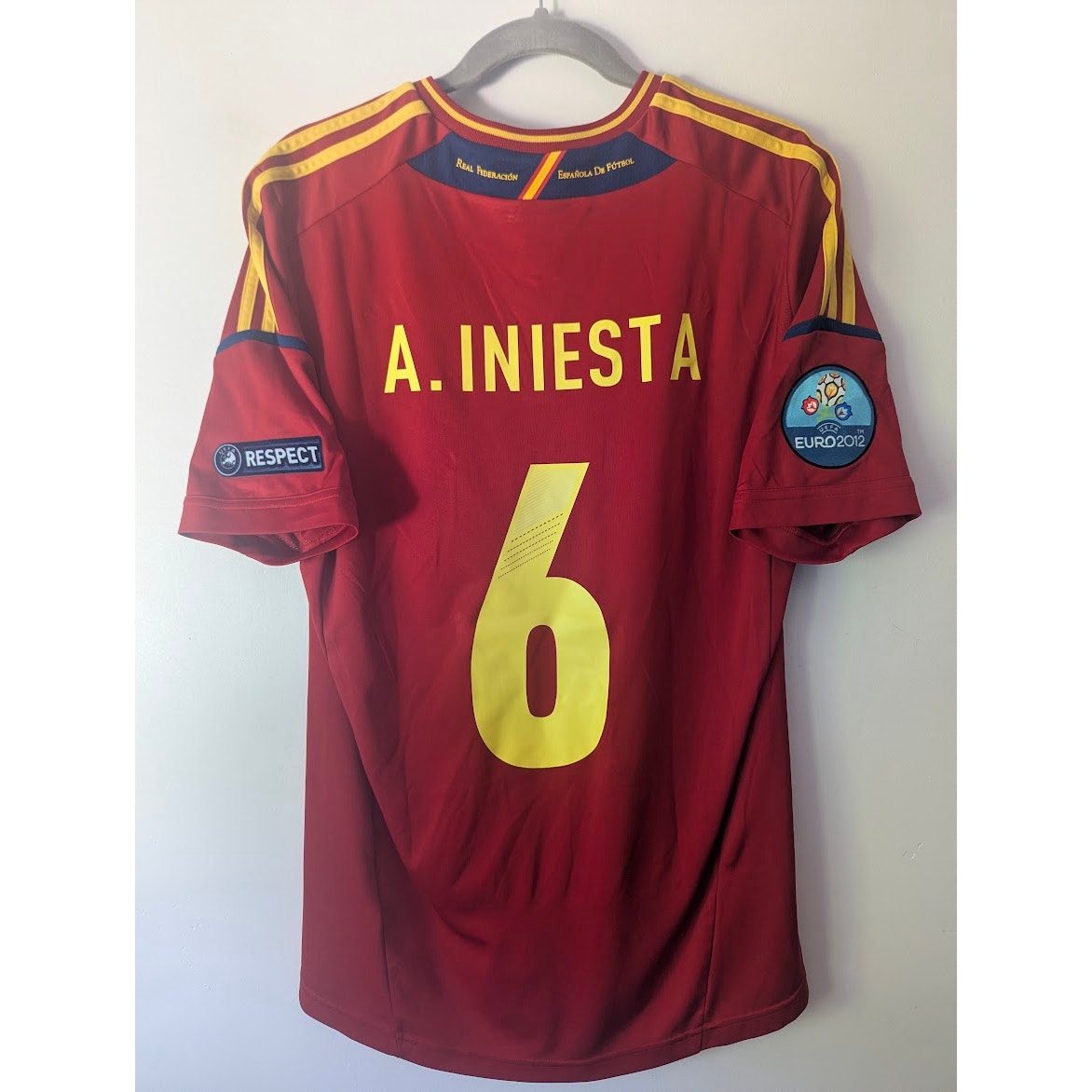 Spain 2012 Home Andres Iniesta Jersey Men’s Large Adidas Euro 2012 Final Fully Patched