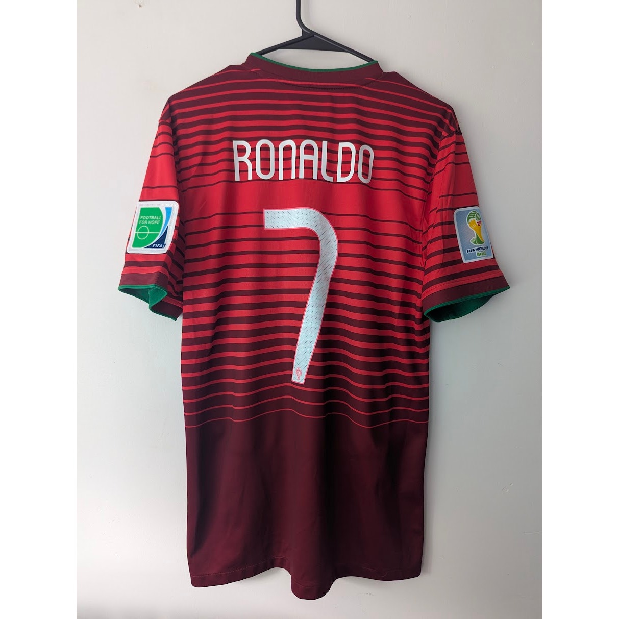 Portugal 2014 Cristiano Ronaldo Home Jersey Men’s Medium Nike World Cup Soccer Shirt