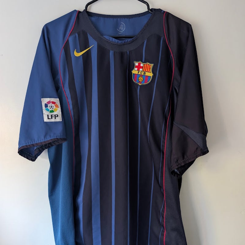 FC Barcelona 2004-05 Away Ronaldinho 10 Jersey Men's XL Vintage Nike La Liga Patched