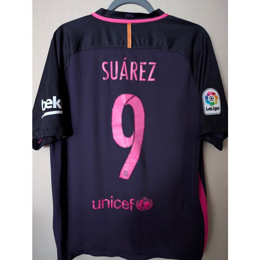 FC Barcelona 2016-17 away Luis Suarez purple jersey, Nike, men's large