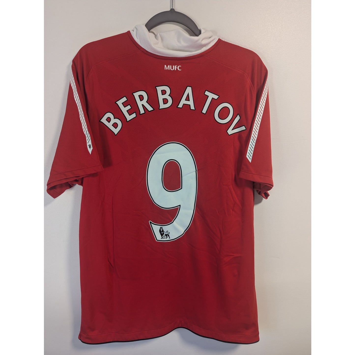 Manchester United 2010-11 Home Berbatov Jersey - Men's Large