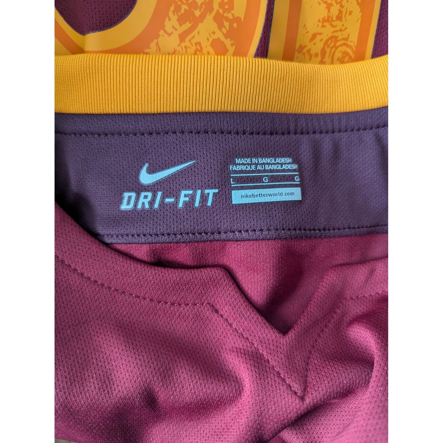 AS Roma 2015–16 Home Totti Authentic Jersey – Men’s Large | Serie A Patched Nike Shirt