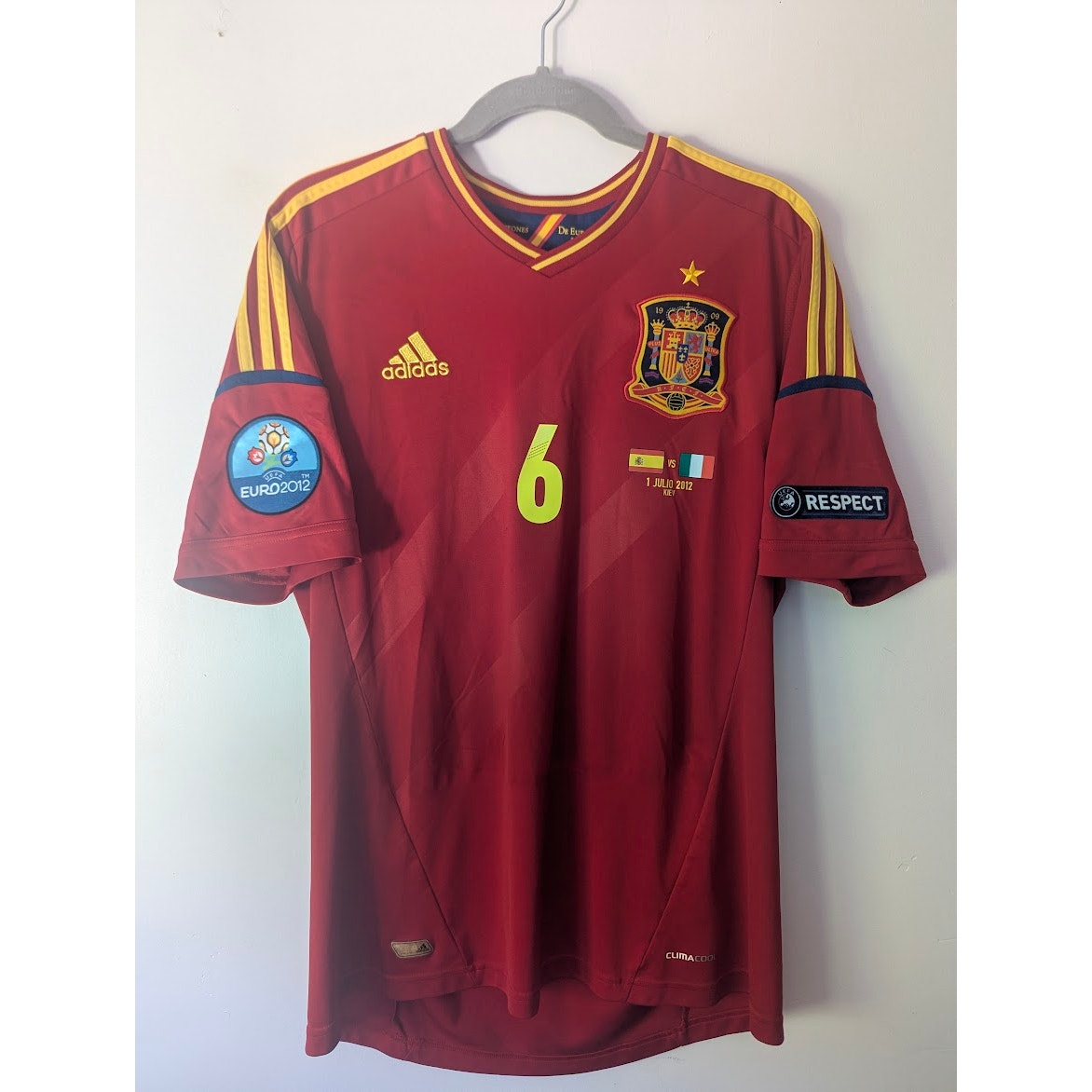 Spain 2012 Home Andres Iniesta Jersey Men’s Large Adidas Euro 2012 Final Fully Patched