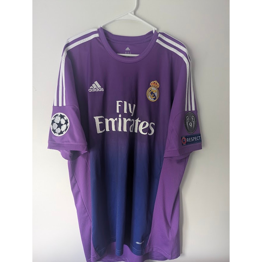 Real Madrid 2013–14 GK Casillas Jersey – Men’s XL | UCL Fully Patched La Décima Shirt