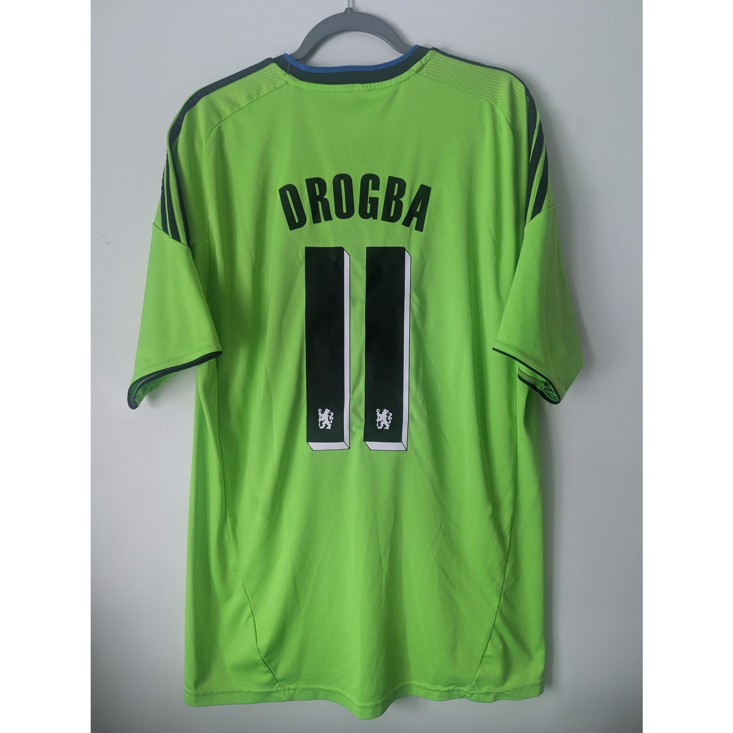 Chelsea 2010-2011 Didier Drogba Jersey - Men's Large