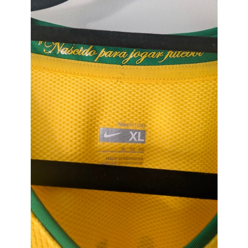 Brazil 2008 Home Kaká Jersey Men’s XL Nike Authentic Yellow Soccer Shirt