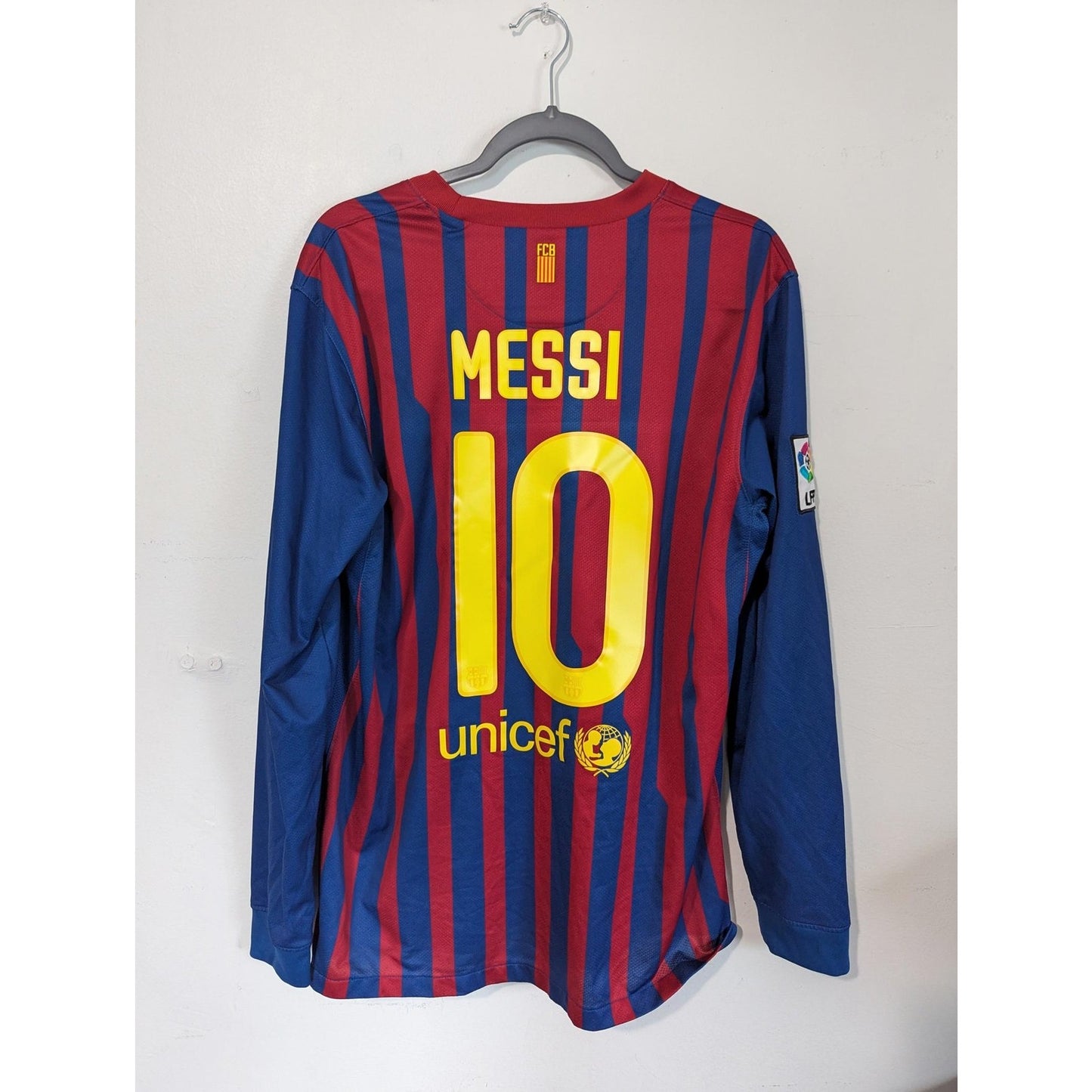 FC Barcelona 2011-12 Home Messi Jersey - Men L - Longsleeve