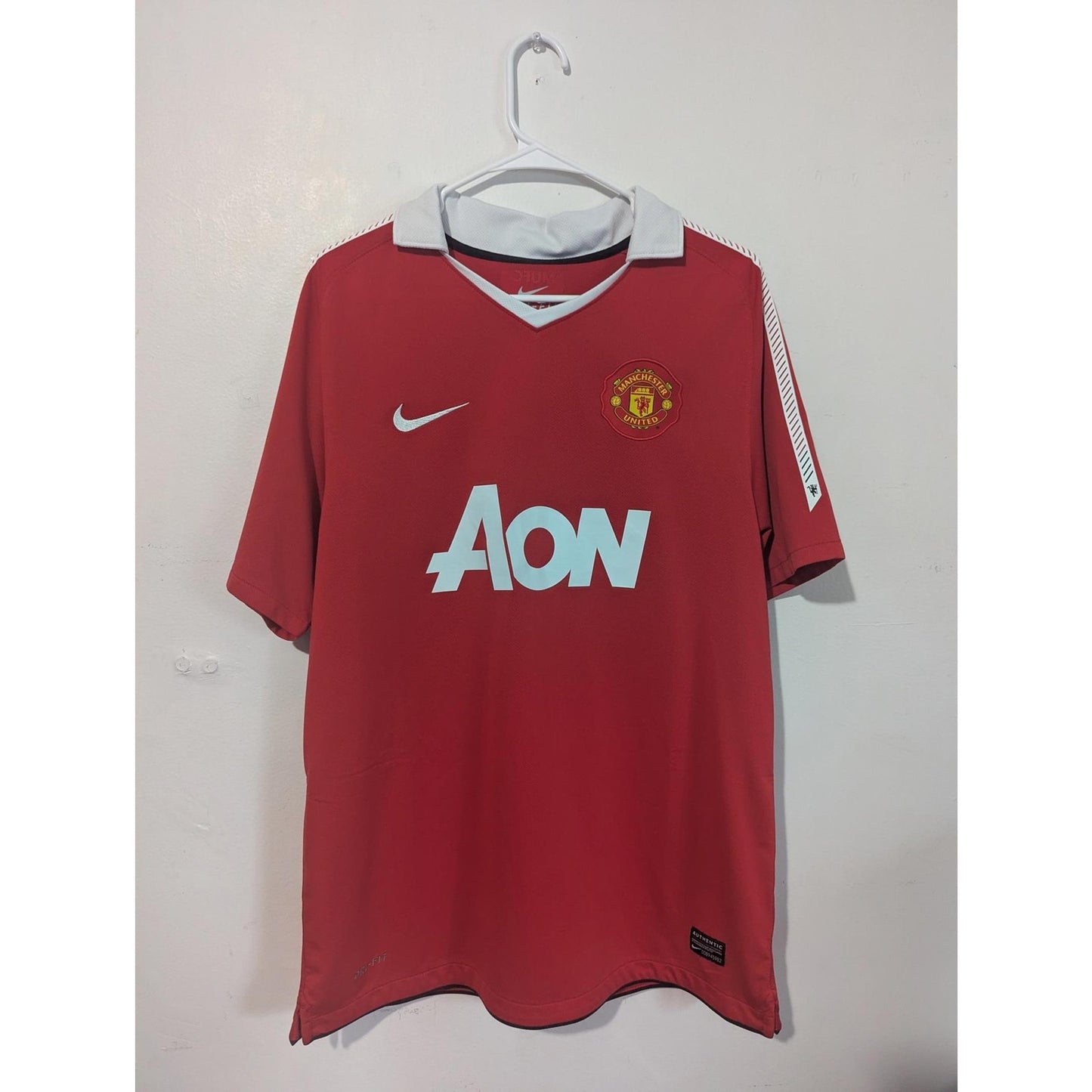 Manchester United 2010-11 Home Chicharito Jersey - Men's Large - Vintage Nike