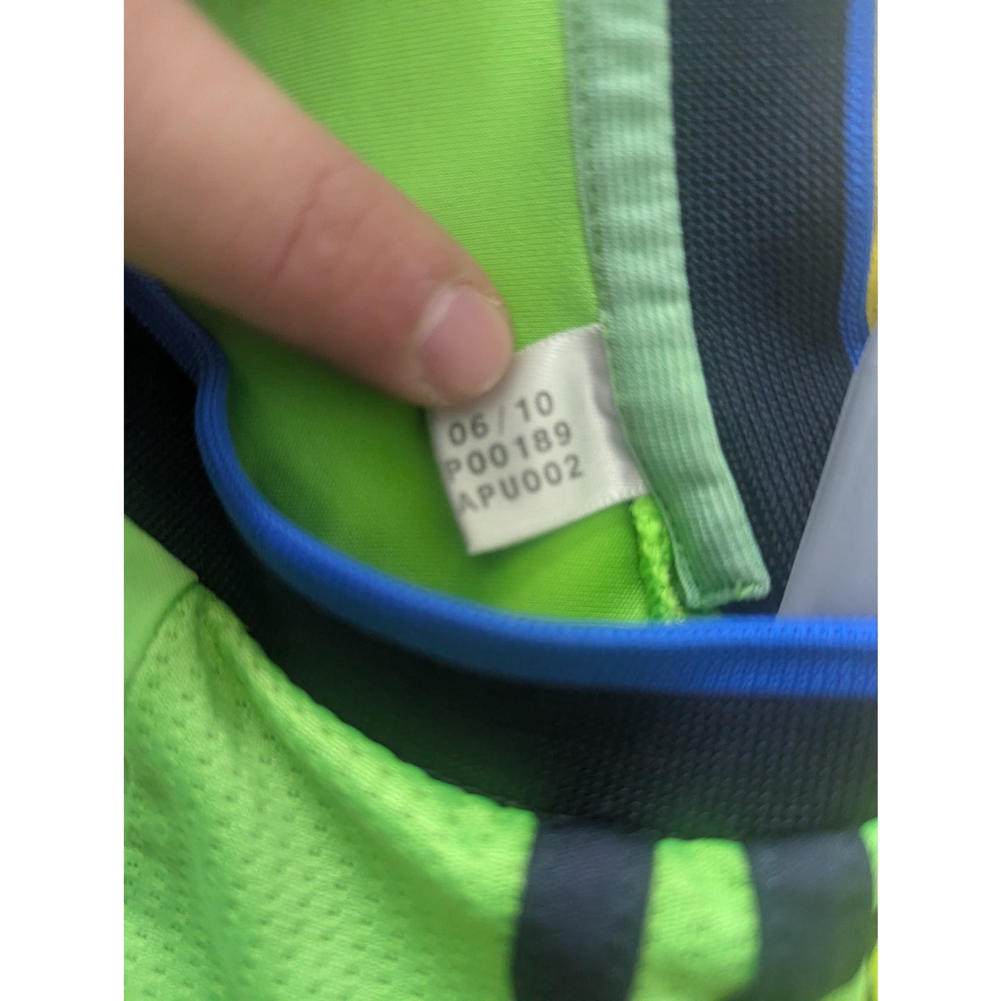 Chelsea 2010-2011 Didier Drogba Jersey - Men's Large