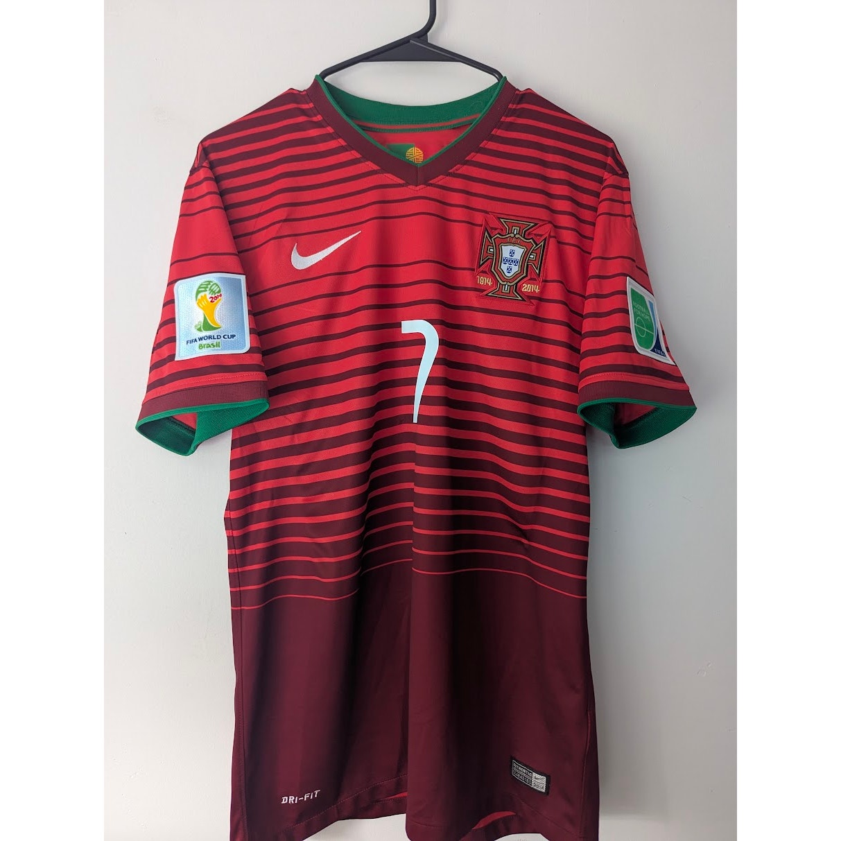 Portugal 2014 Cristiano Ronaldo Home Jersey Men’s Medium Nike World Cup Soccer Shirt