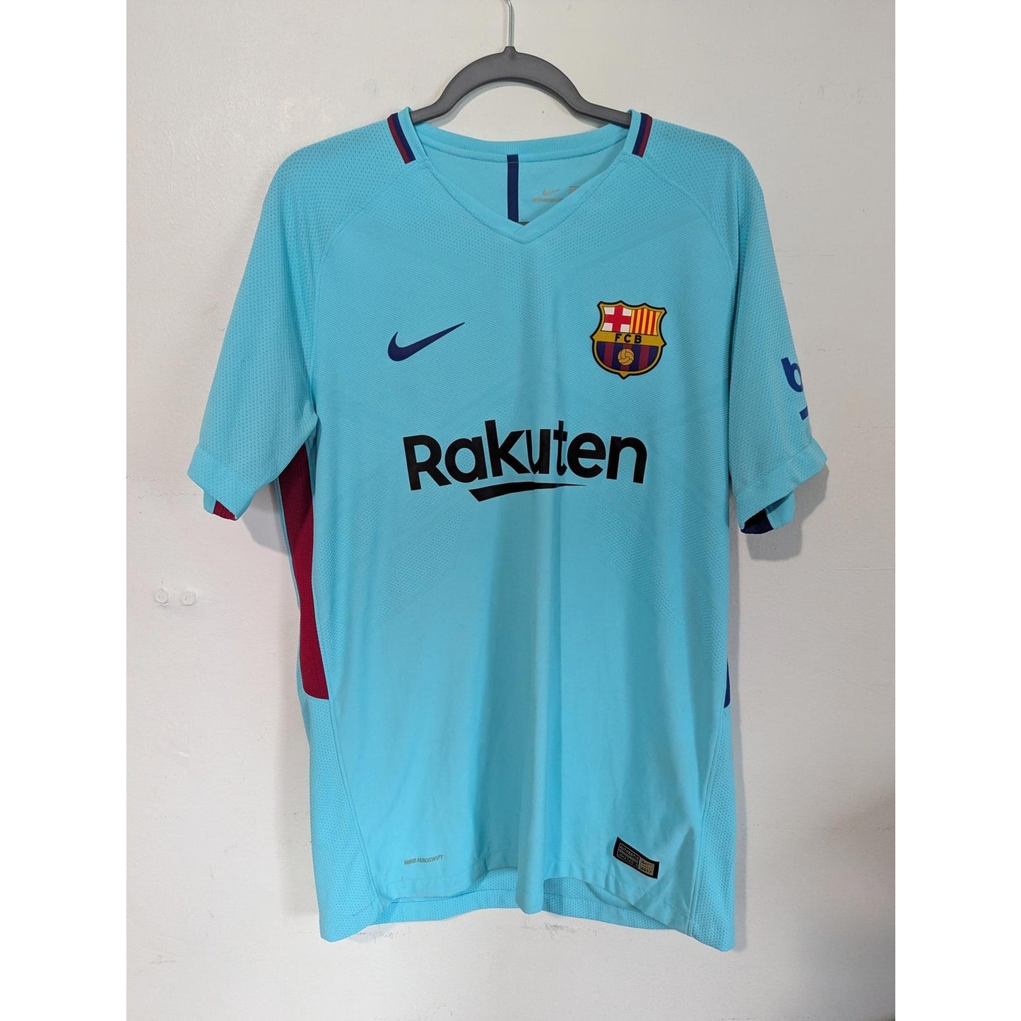 FC Barcelona 2017-18 Away Messi Jersey - Men's Large - Vaporknit Player Version