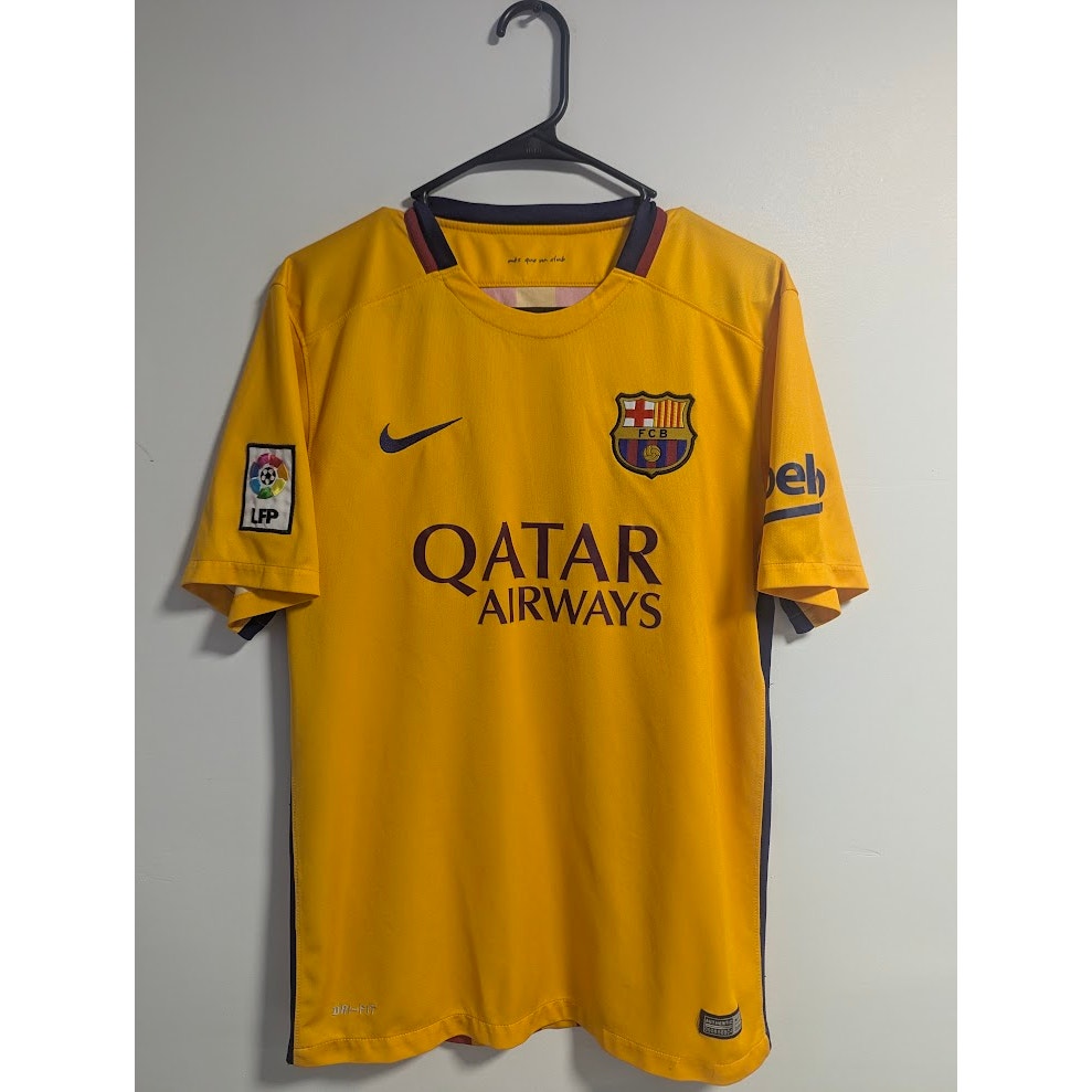 FC Barcelona 2015–16 Away Messi Jersey – Men’s Medium