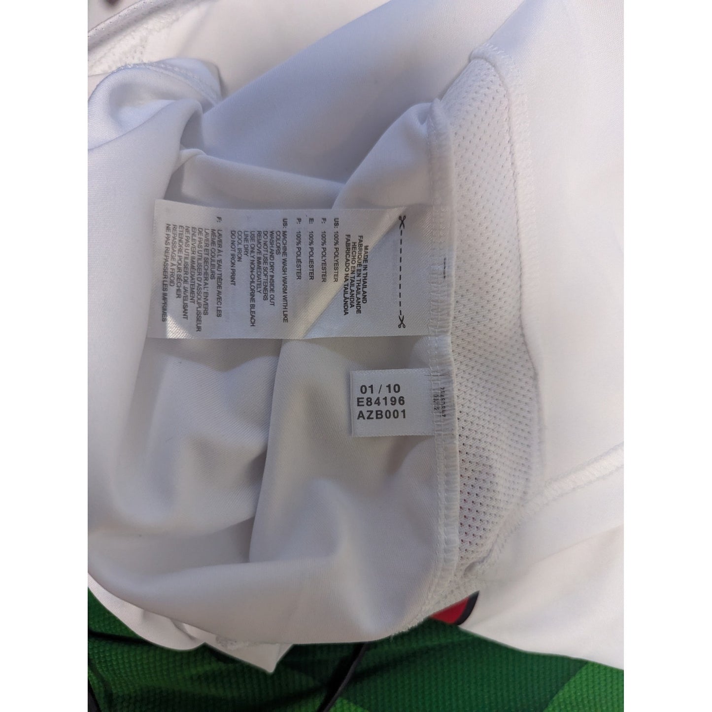 AC Milan 2009-10 Away Kaka Jersey Men’s Large