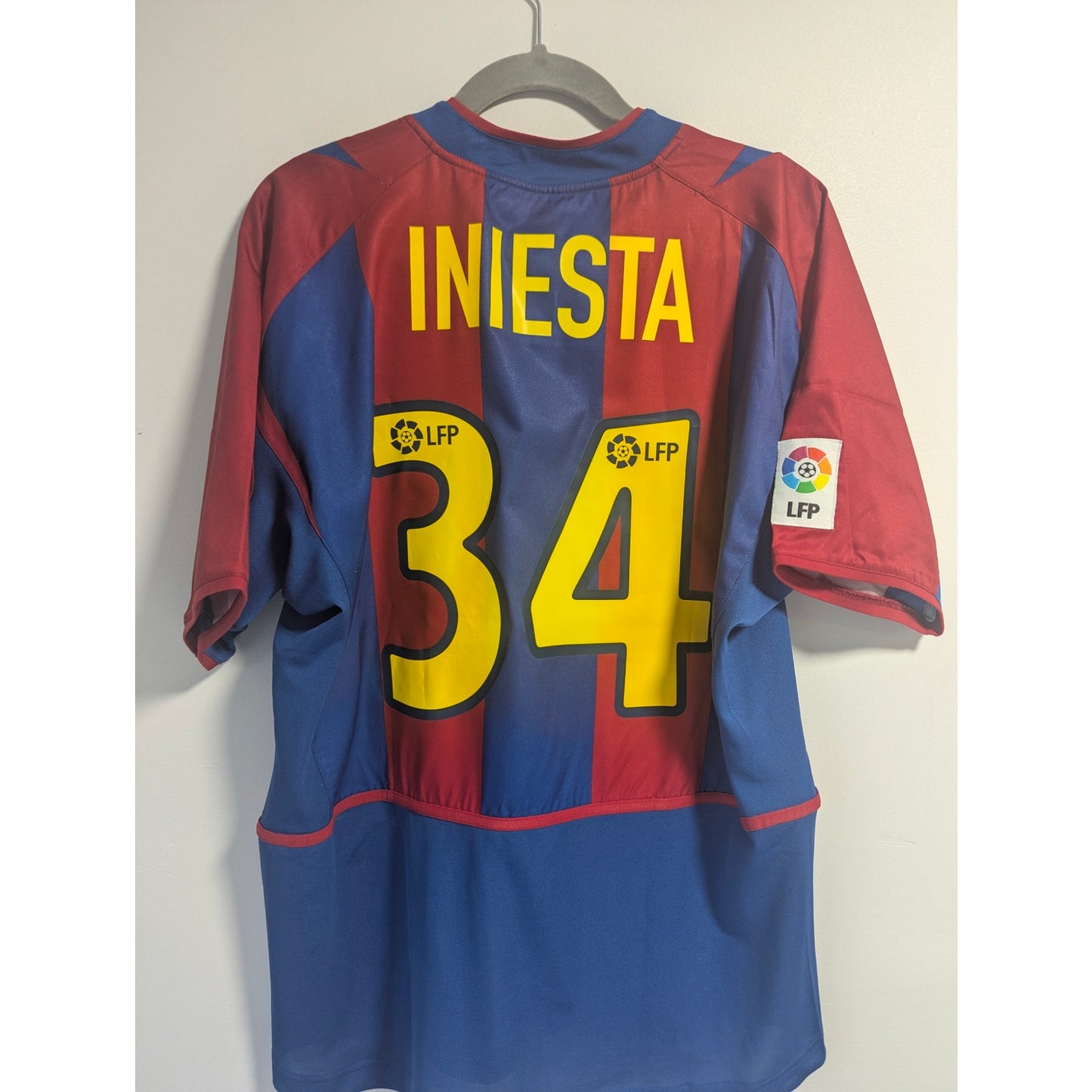 FC Barcelona 2002–03 Home Iniesta Jersey – Rare Authentic Vintage Nike Shirt | Men’s Large