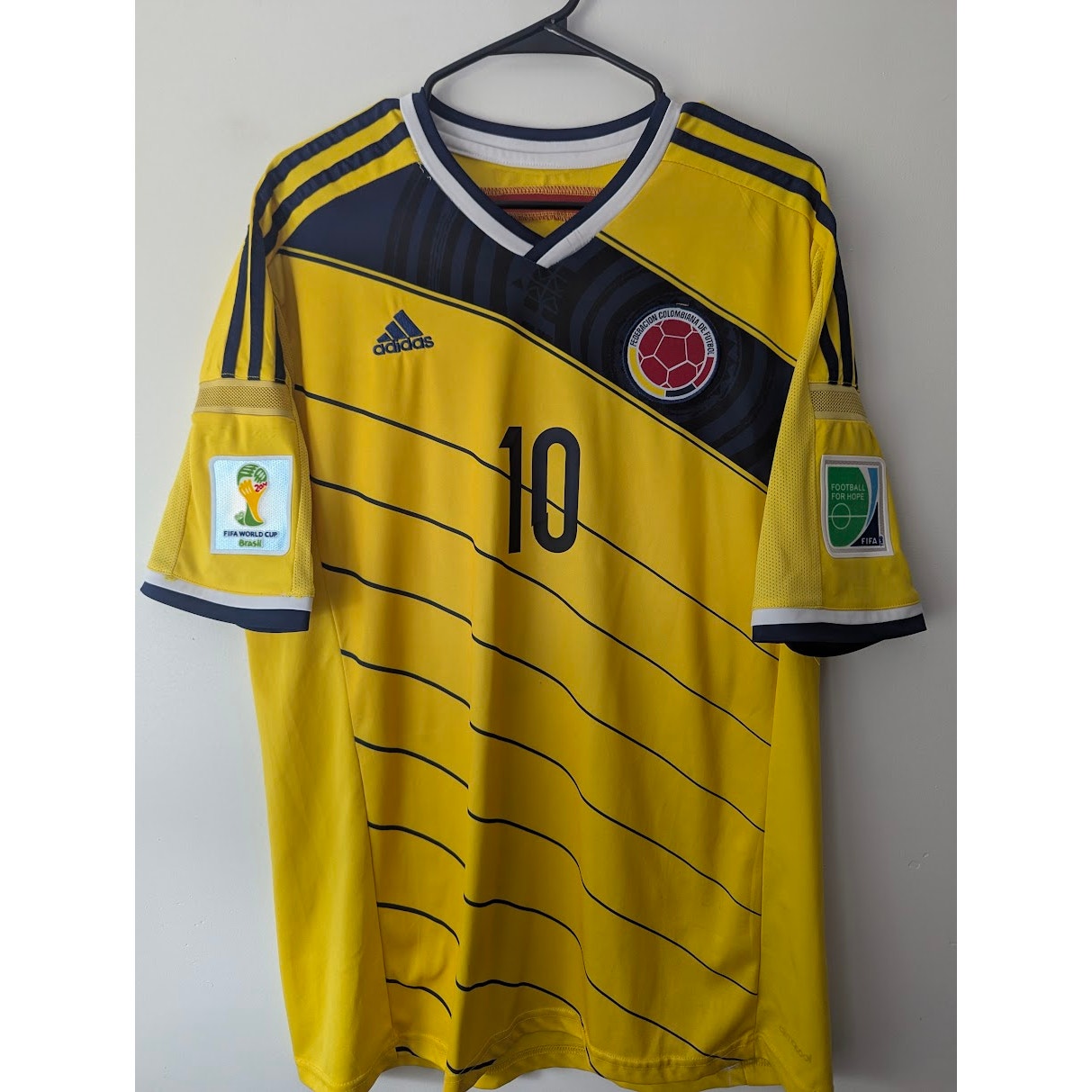 Colombia 2014 Home James Rodriguez Jersey Men's XL Adidas World Cup Fully Patched Rare