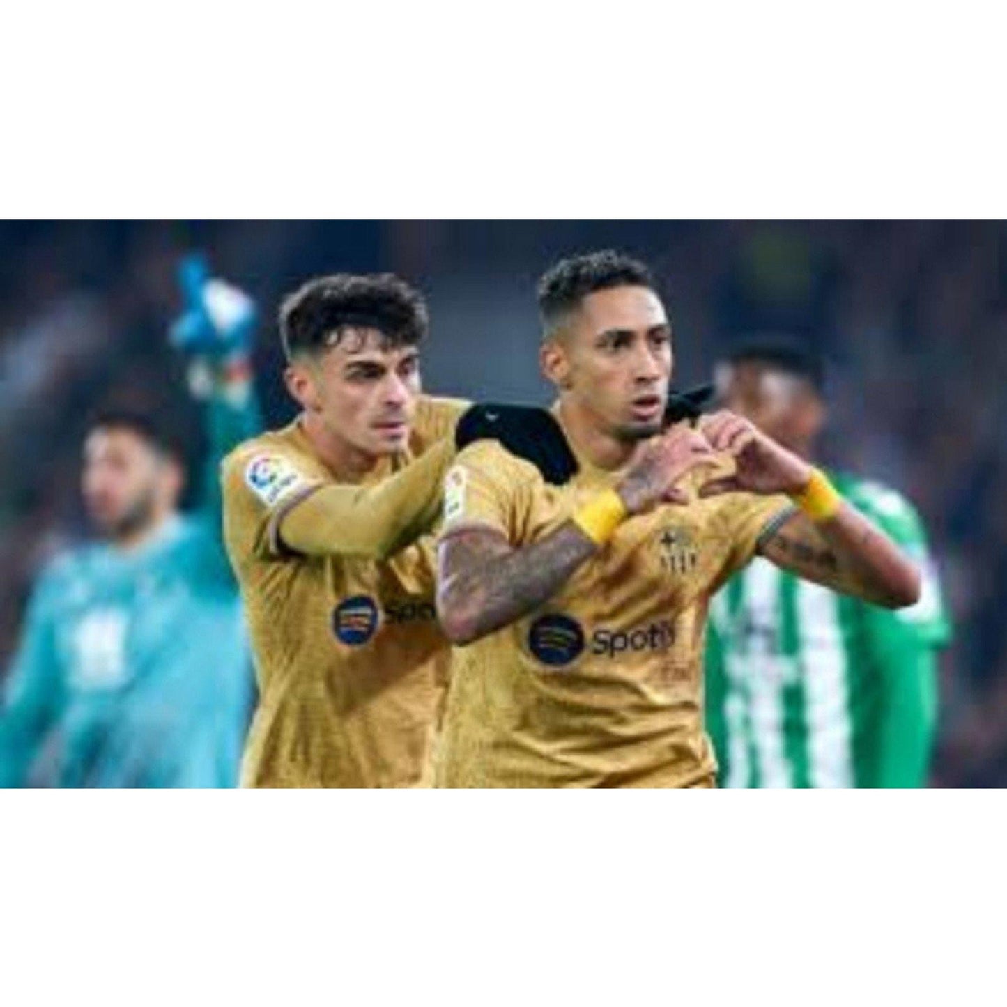 FC Barcelona 2022-23 Away Raphinha Jersey Men's XL NWT Nike La Liga Rare Gold Kit