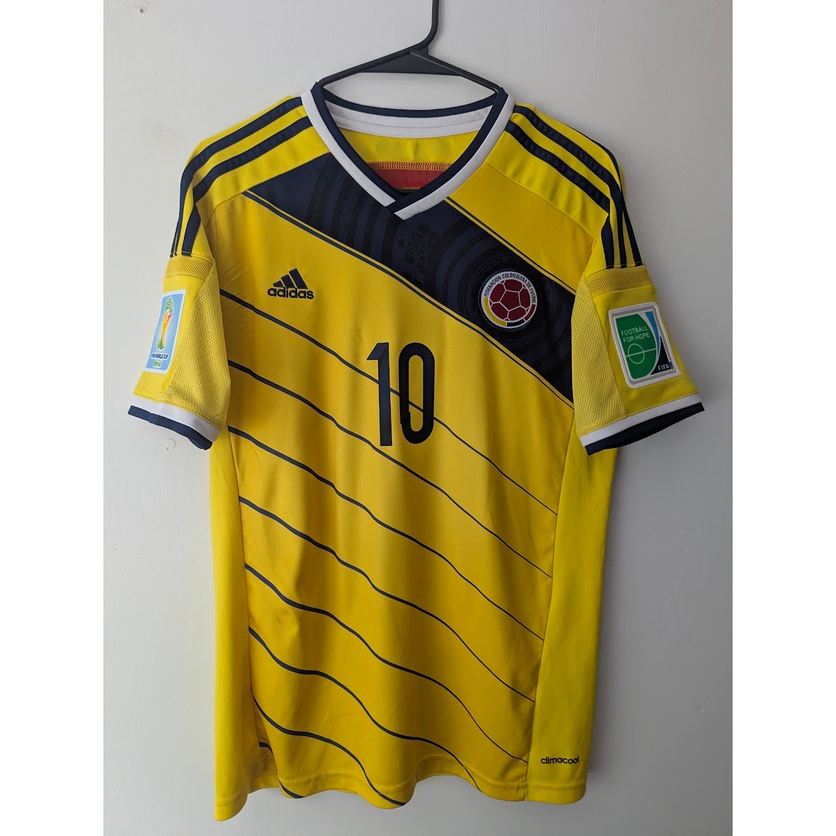 Colombia 2014 Home James Rodriguez Jersey Youth XL Adidas World Cup Fully Patched Rare