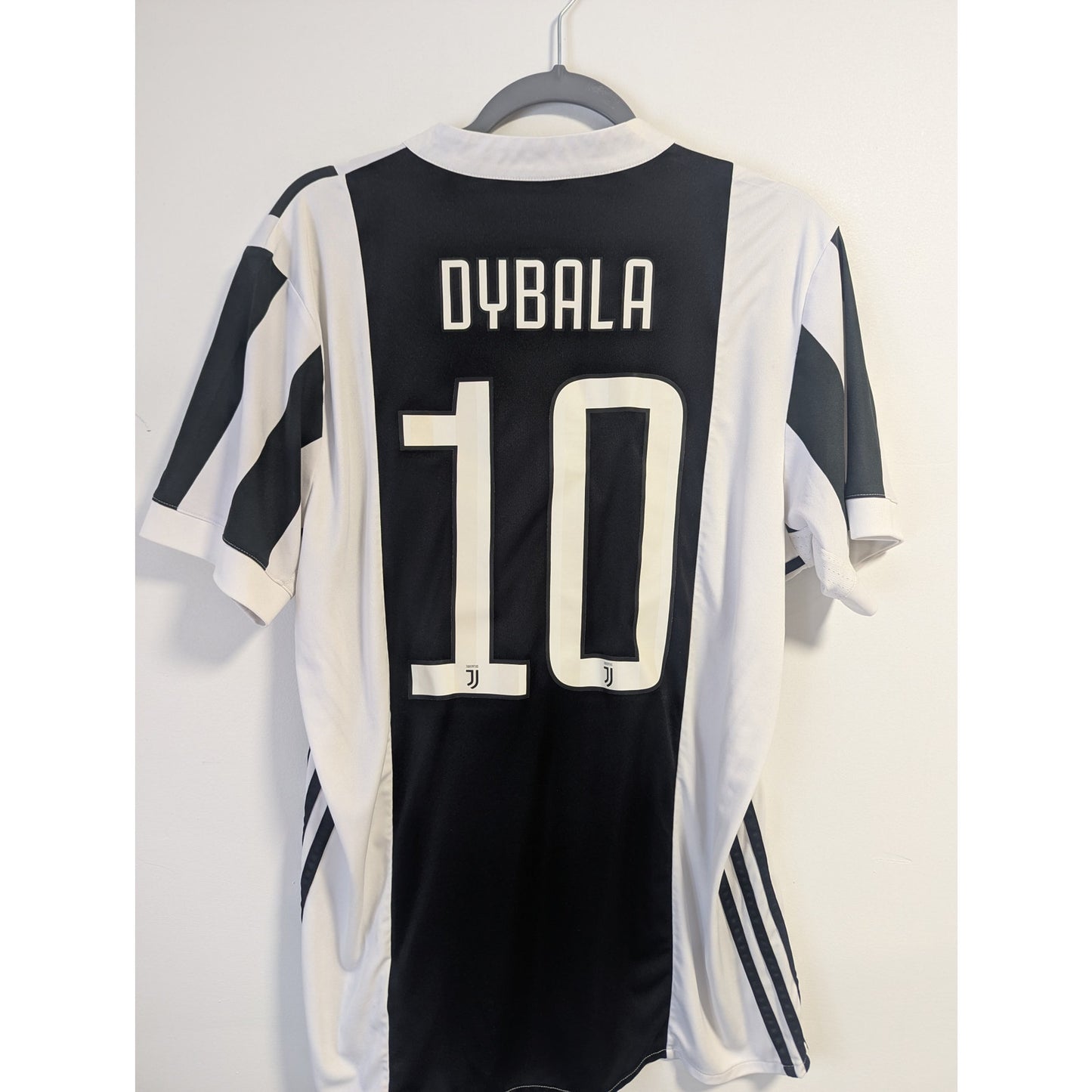 Juventus 2017-18 Home Paulo Dybala Jersey - Men's Large
