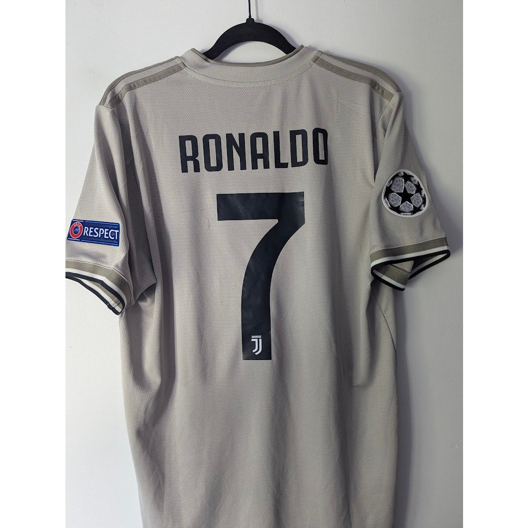 Juventus 2018–19 Away Ronaldo Jersey – Men’s Large | UCL Fully Patched Adidas Shirt