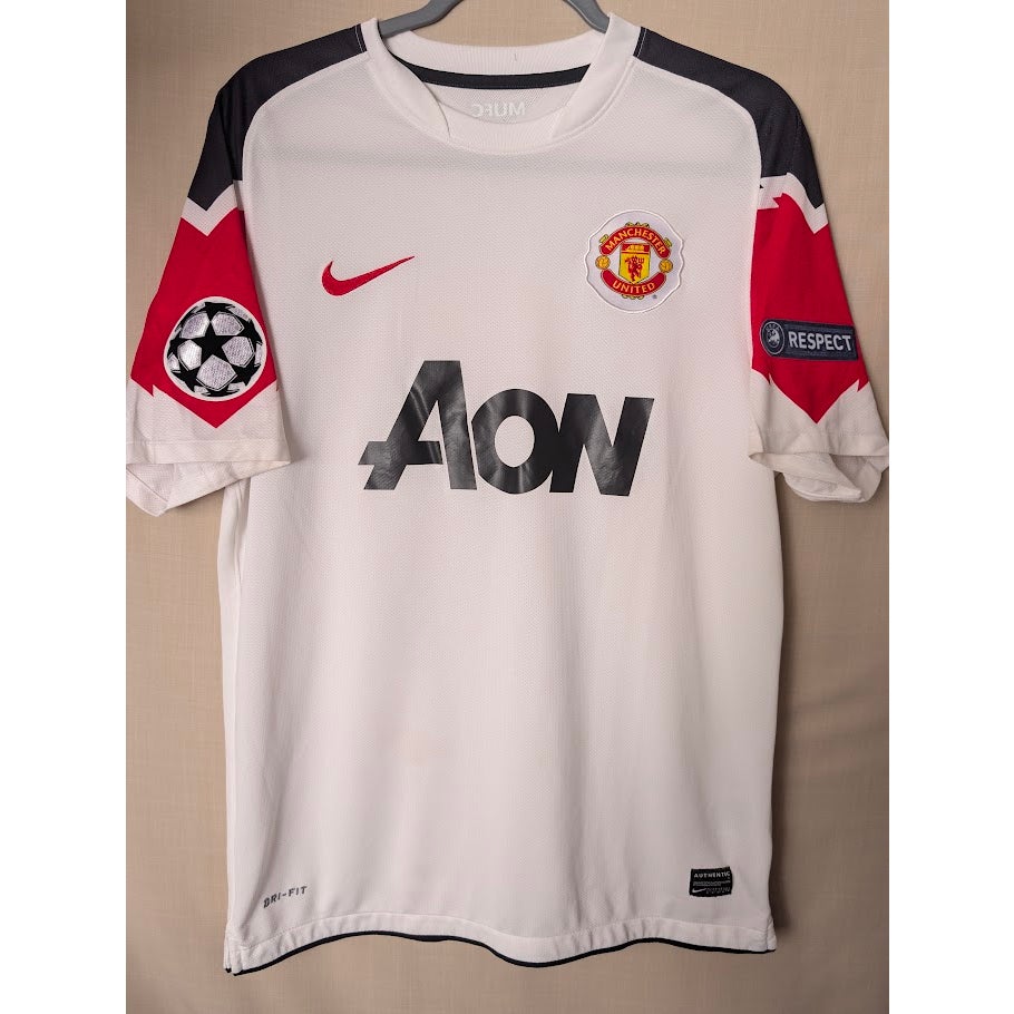 Manchester United 2010-11 away Chicharito jersey - photo 2