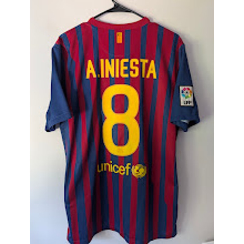 FC Barcelona 2011-12 Home Andres Iniesta #8 Jersey Mens Large Nike CWC Patch Vintage