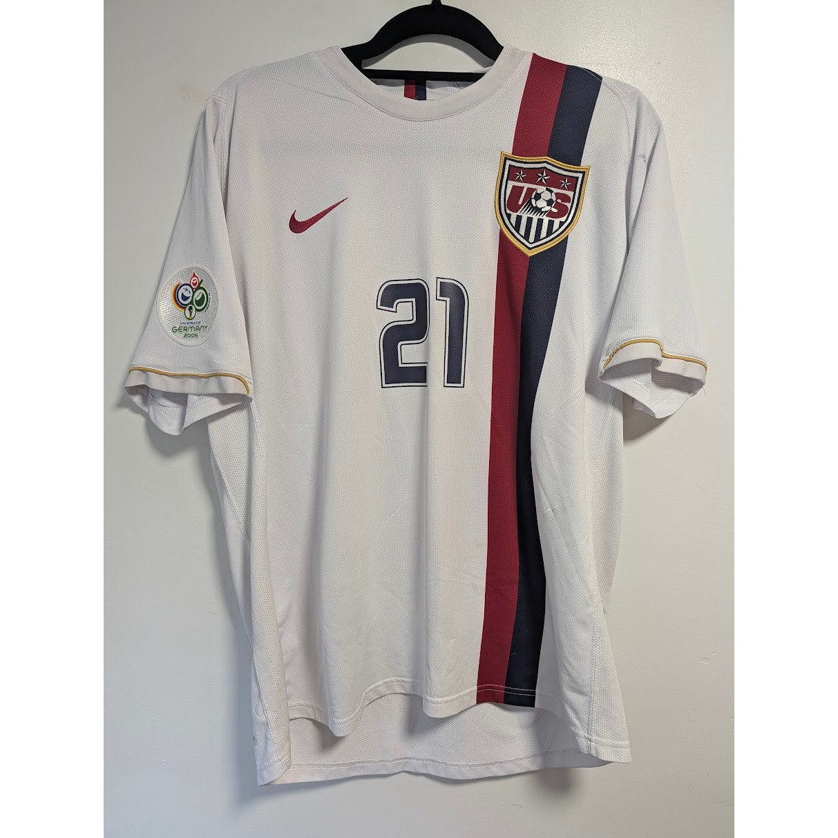 USA 2006 Home Donovan Jersey – Men’s Large | World Cup Fully Patched Nike Shirt