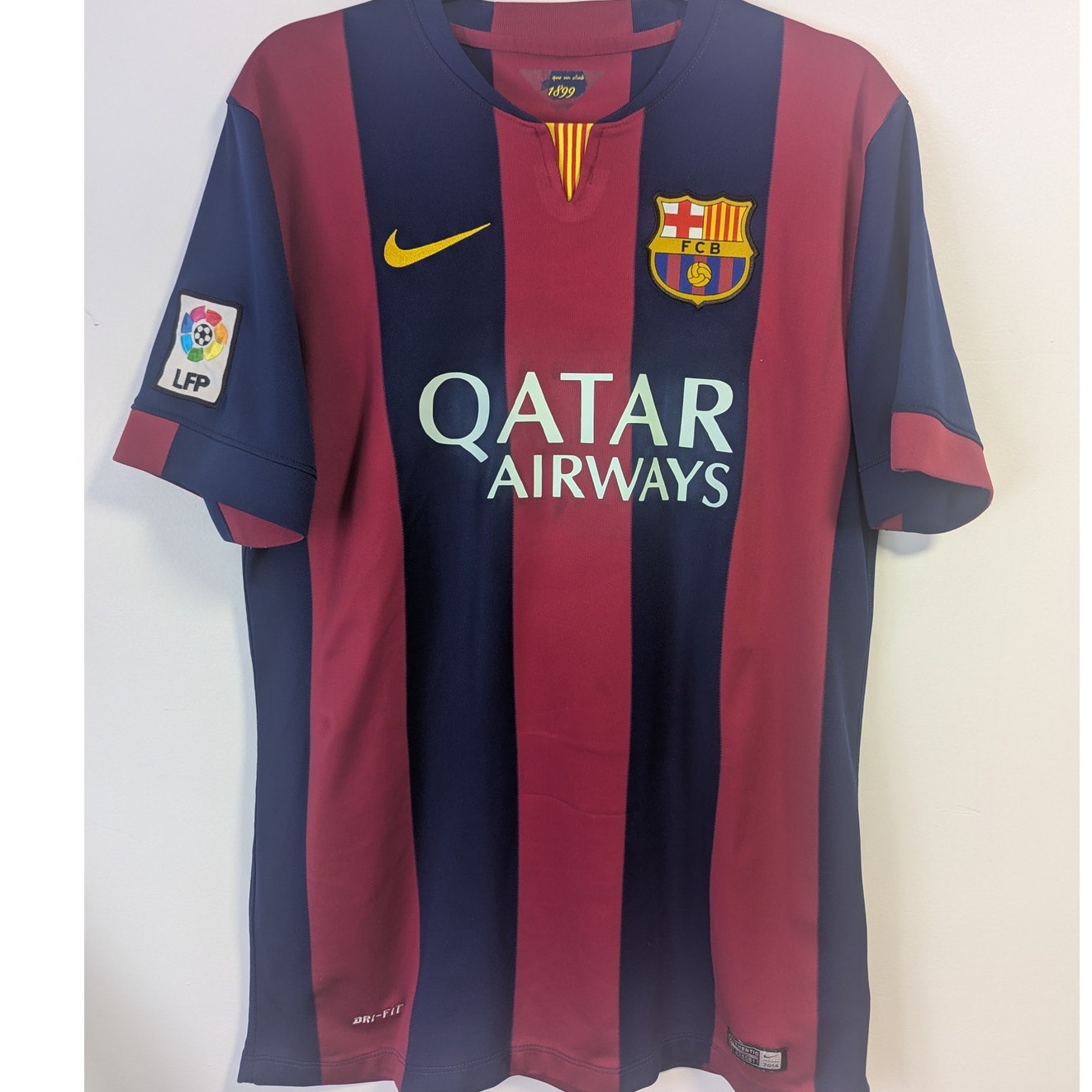 FC Barcelona 2014-15 Luis Suarez Home Jersey Men’s Large Authentic Nike Soccer Shirt