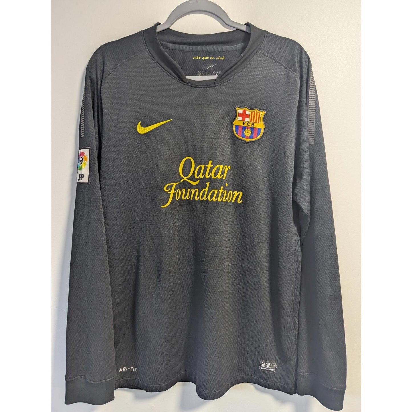 FC Barcelona 2011-12 Away Messi Jersey - Men XL - Longsleeve